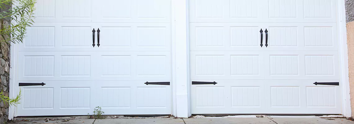 Professional Hardware Repair for First United Garage Doors Cable in Gravenhurst, Ontario