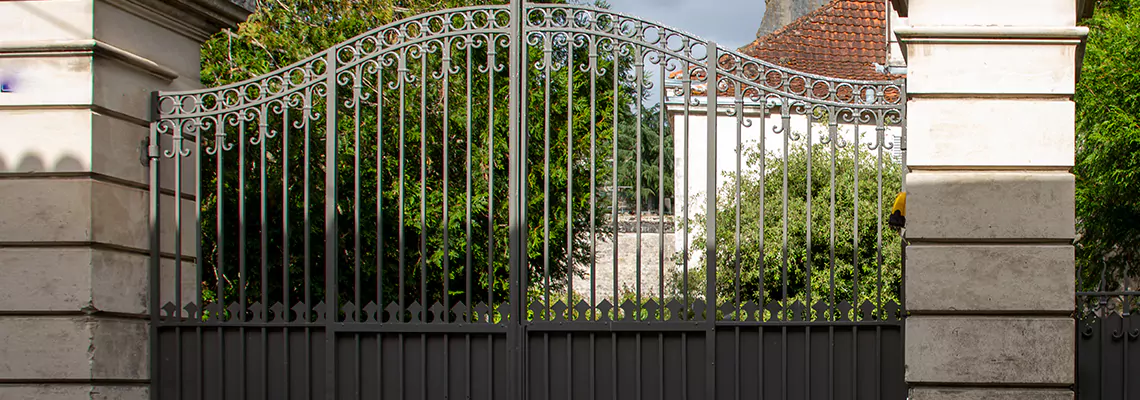 Wooden Swing Gate Repair in Gravenhurst, ON