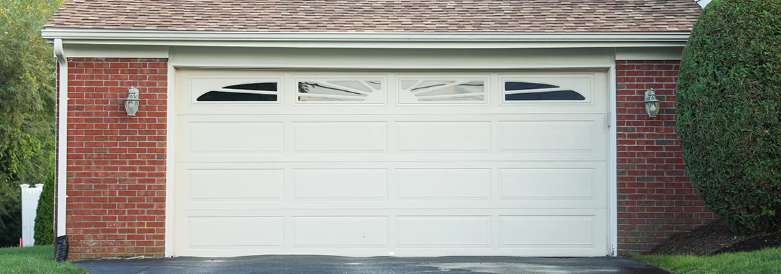 Residential Garage Door Hurricane-Proofing in Gravenhurst, Ontario